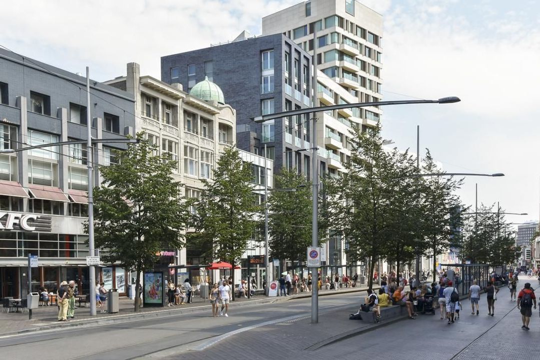 Passage, The Hague